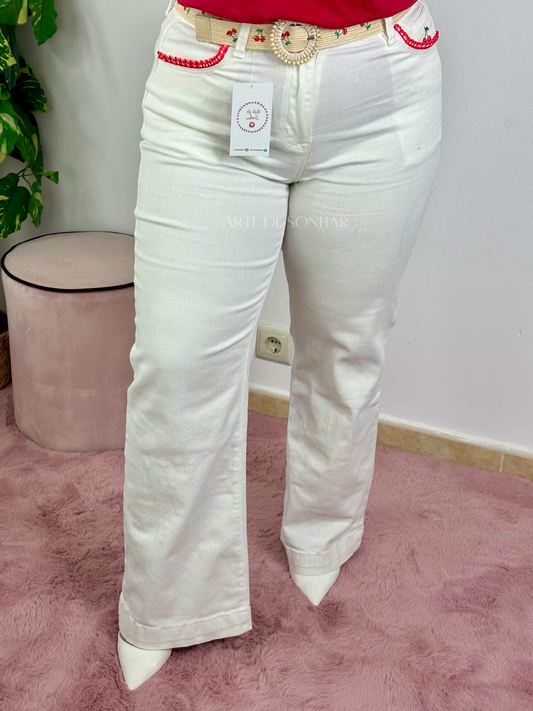 Calças brancas com folhinhos e cereja (cinto incluído)