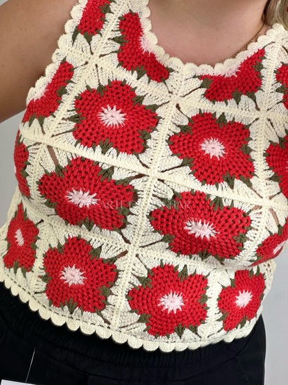 Top de crochet com flores vermelho e bege