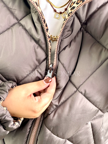 Kispo reversível castanho chocolate e tigresa