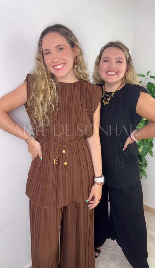 Conjunto plissado