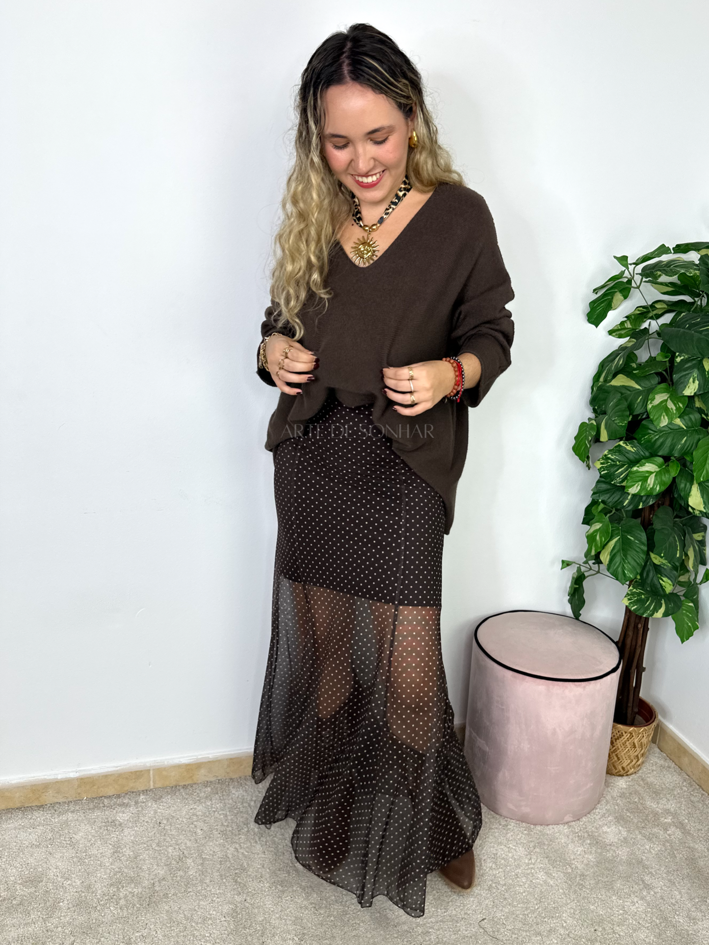 Saia de tule castanha com bolinhas