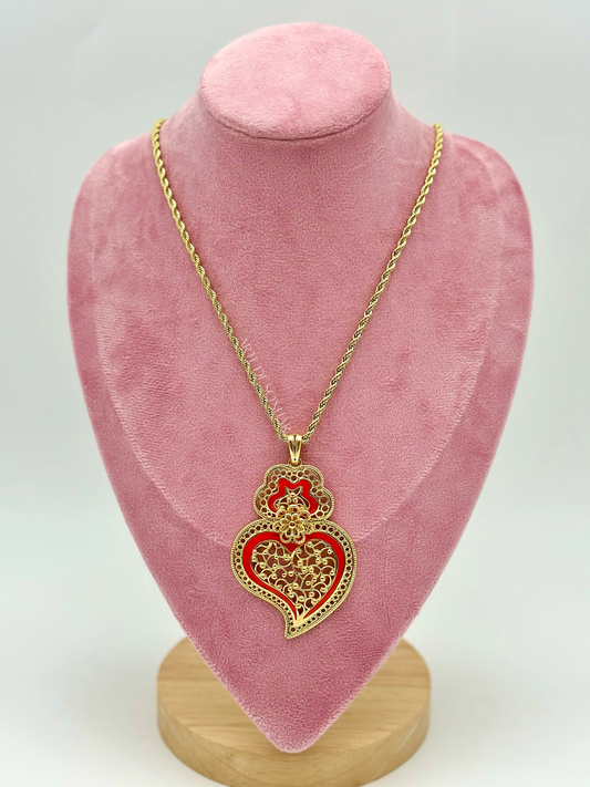 Colar Coração de Viana com vermelho e cordão torcido
