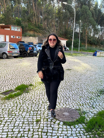 Colete de pelo e napa