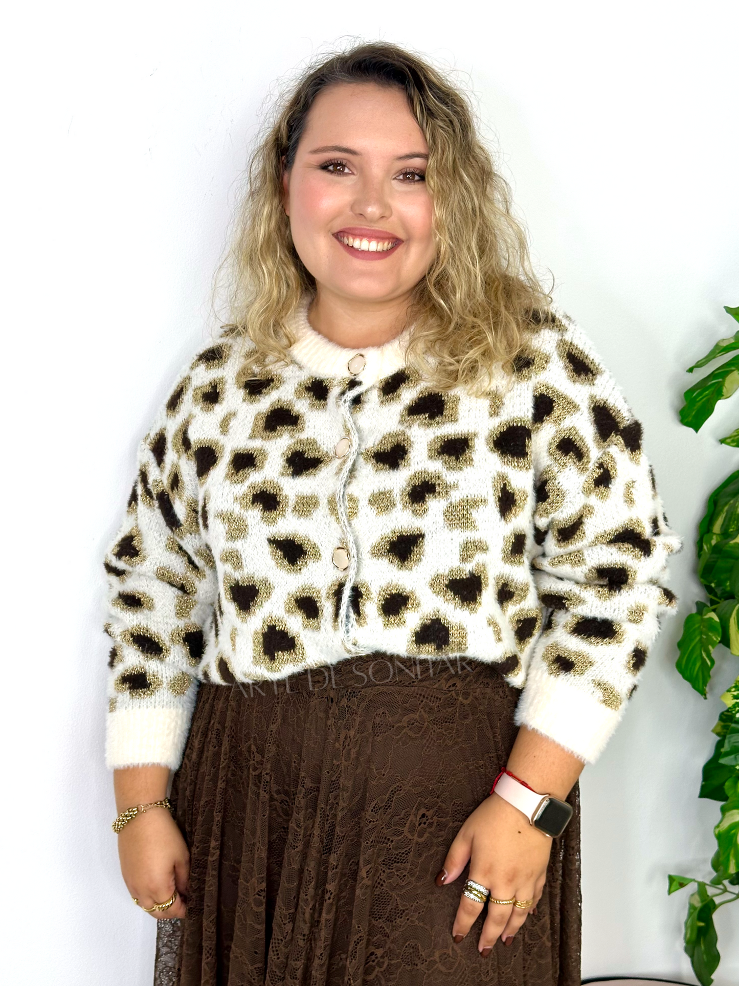 Casaco de malha tigresa bege