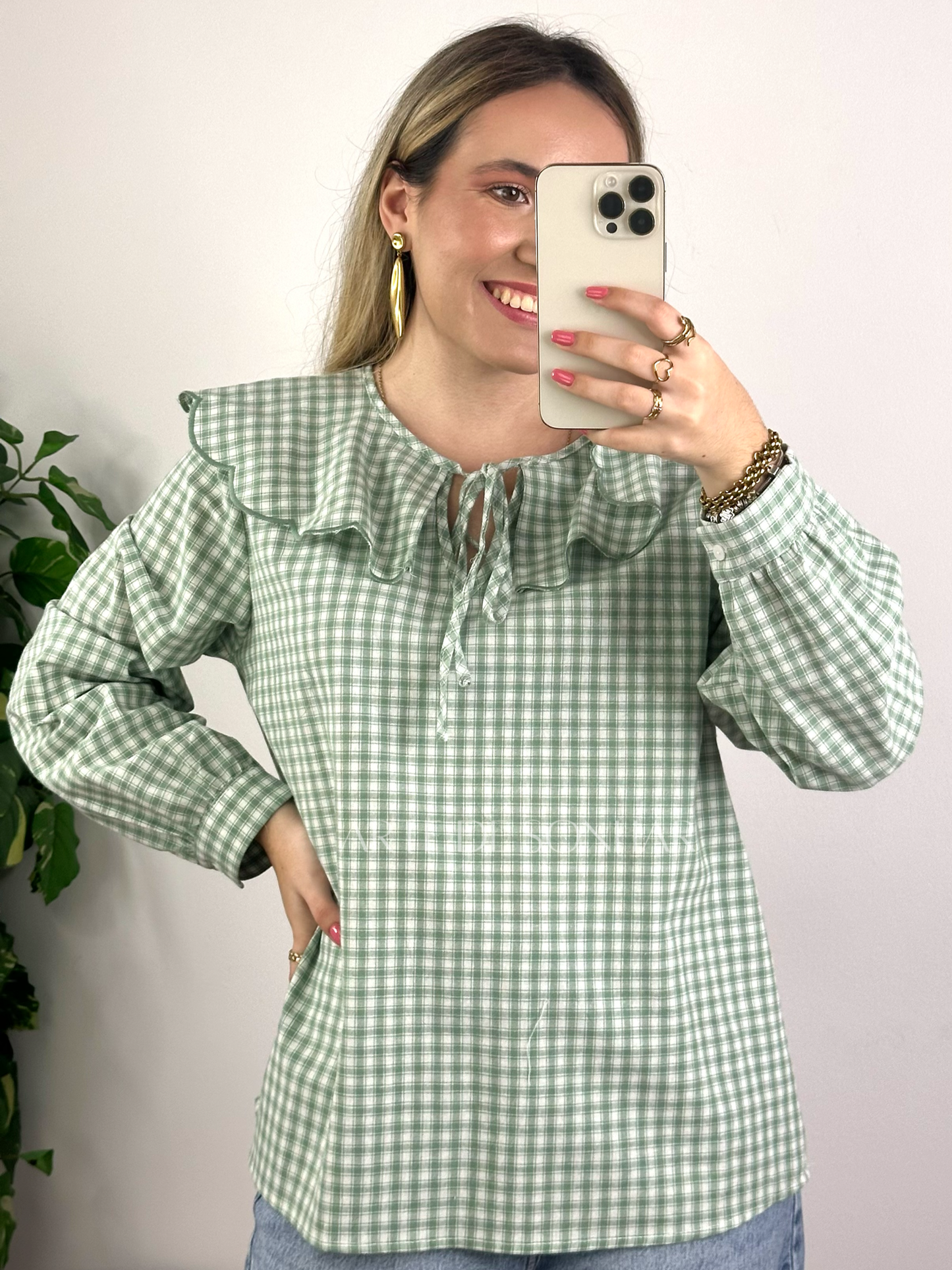 Blusa dos quadradinhos com babados verde