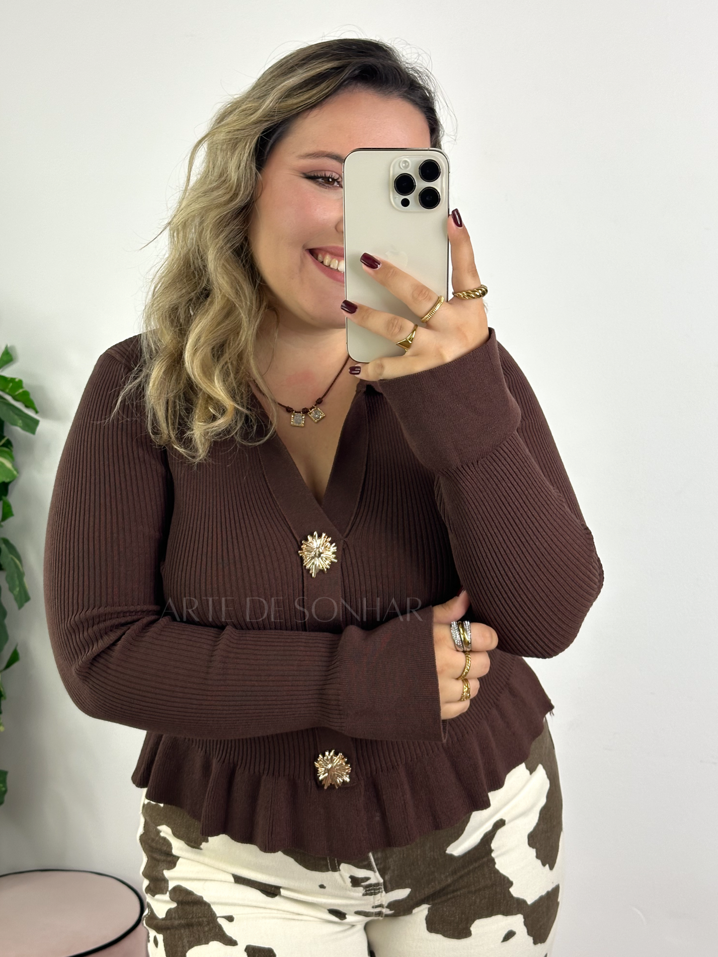 Camisola de malha com folhos castanha