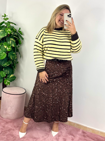 Saia castanha de lantejoulas