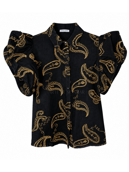 Camisa com bordados e mangas bufantes