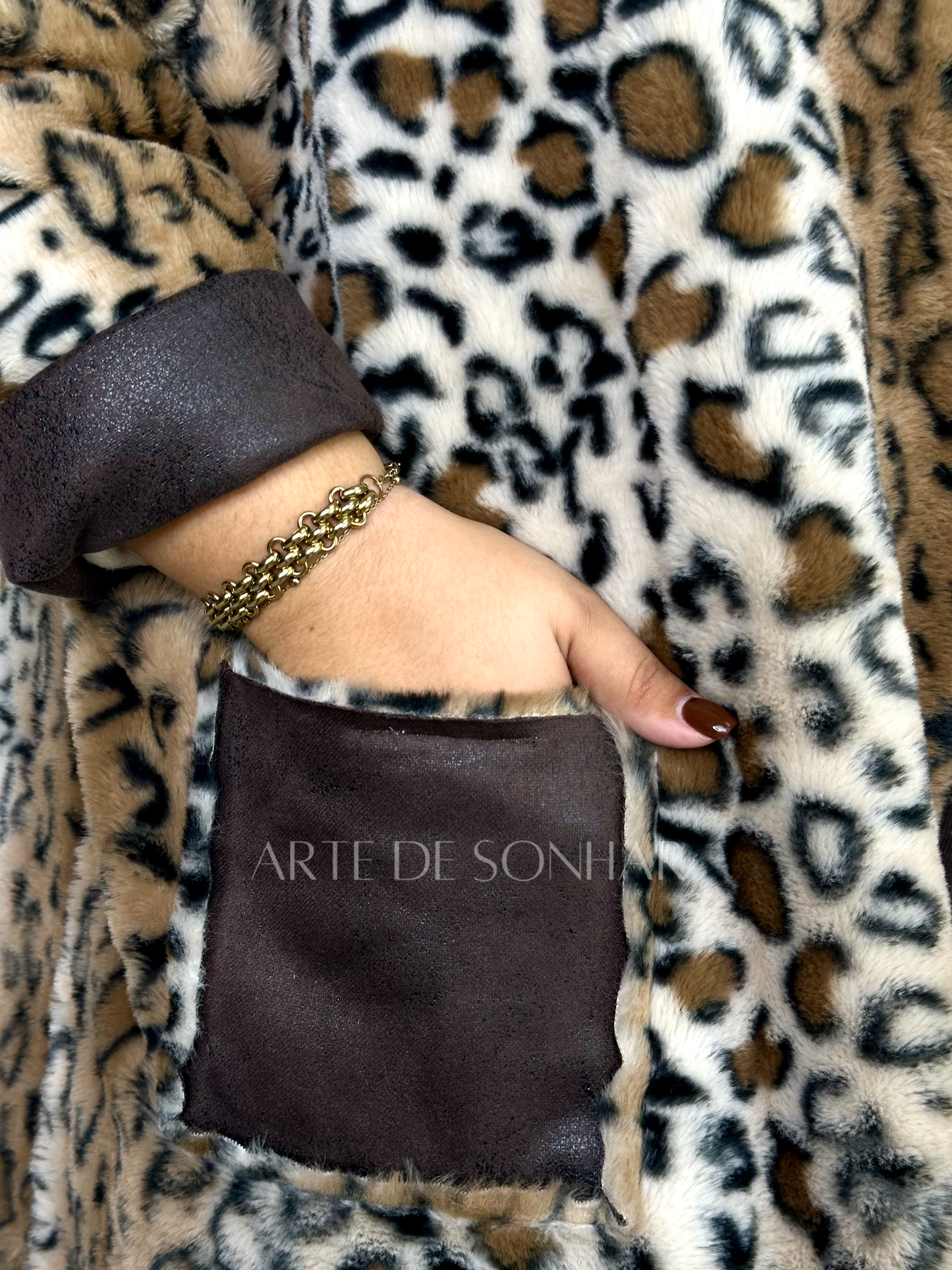 Casaco reversível castanho/tigresa