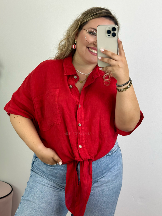 Camisa de linho vermelha com nó