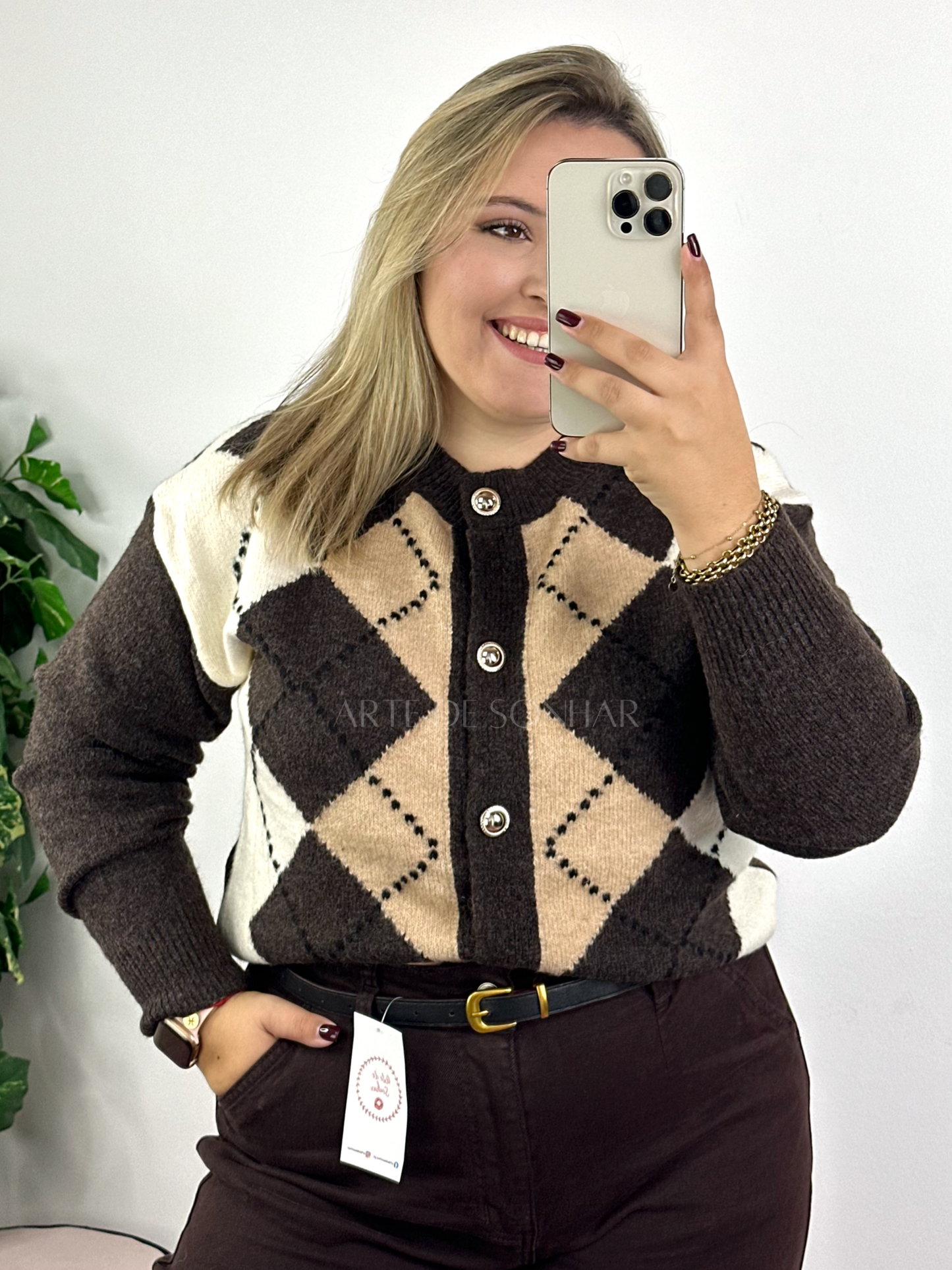 Casaco dos losangos castanho