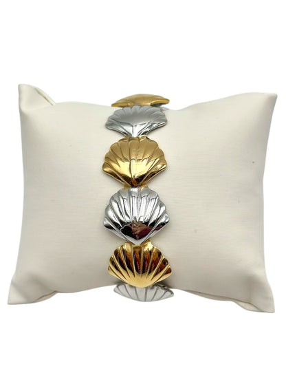 Pulseira prateada e dourada ajustável com conchas