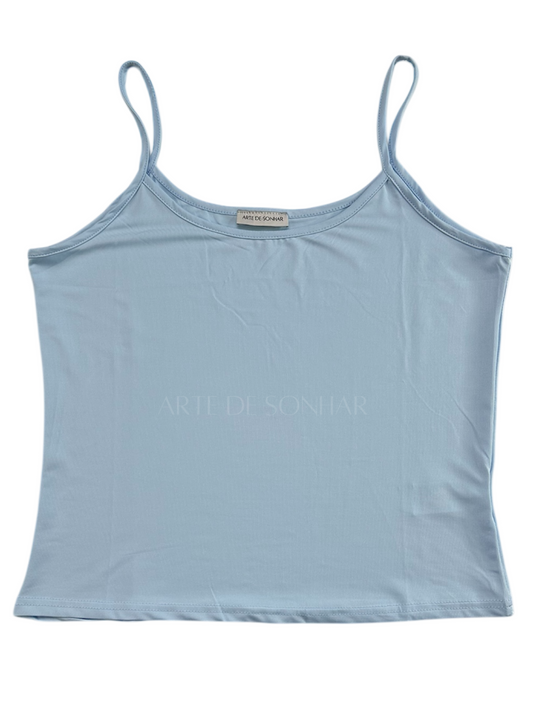 Top de licra azul com alças finas